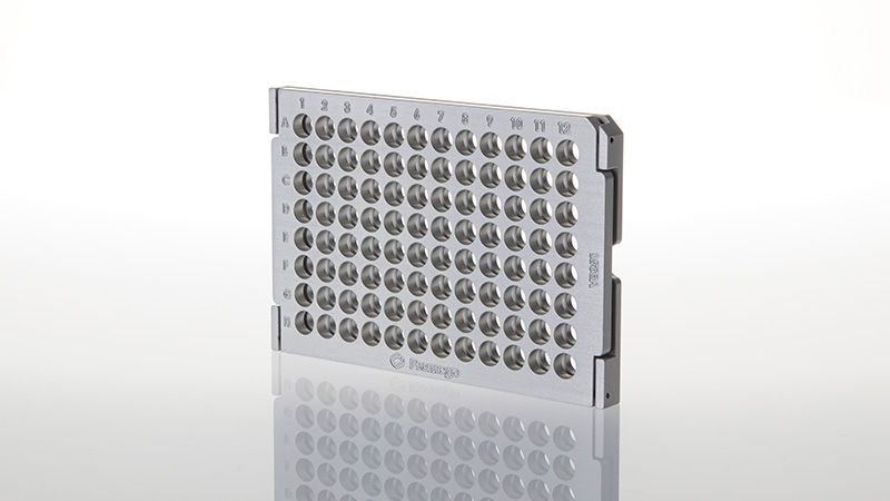 V8251
